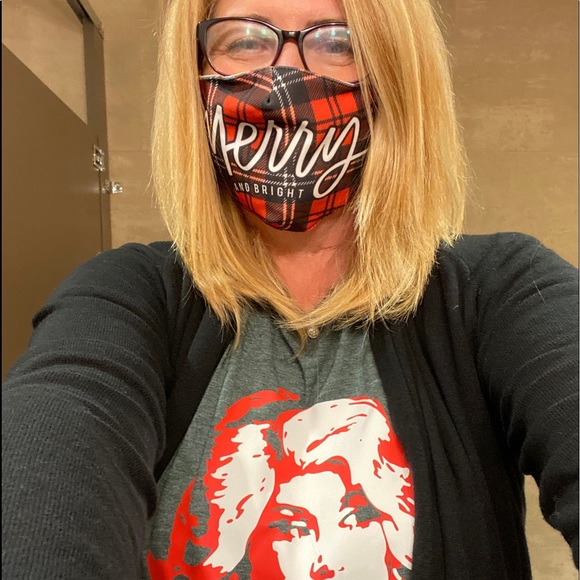 Meet your Posher, Shannon - Picture 2 of 7